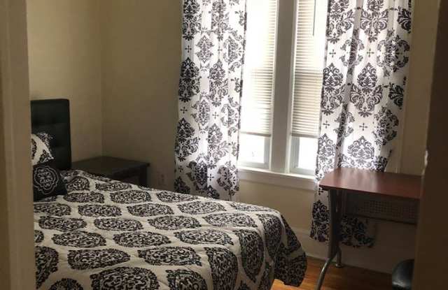 1526 East Genesee St Apt 4Apt 4 Gallery 4
