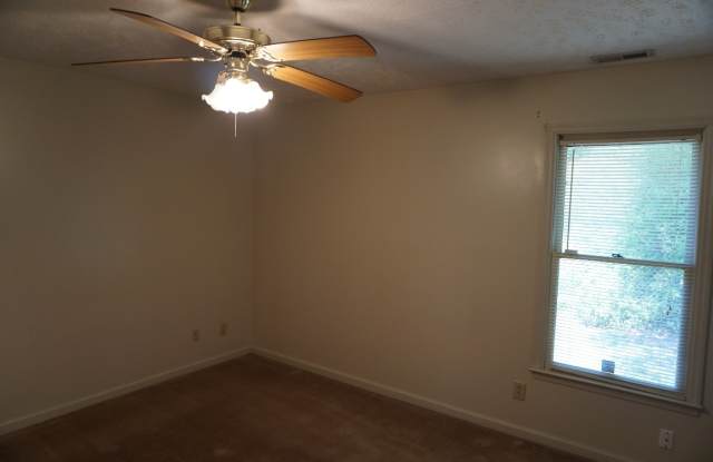 2808 Rosemeade ~ Meadowbrook Gallery 4