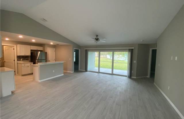 3019 SW 4th AVE - 3019 Southwest 4th Avenue, Cape Coral, FL 33914