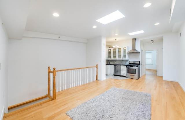 163 GRAND ST photos photos