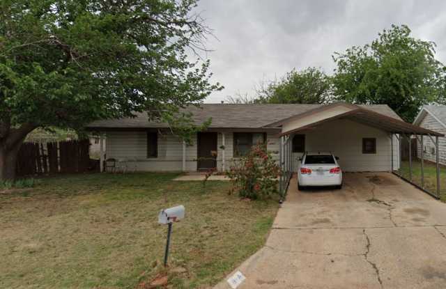 Cute 4 bedroom home!! photos photos