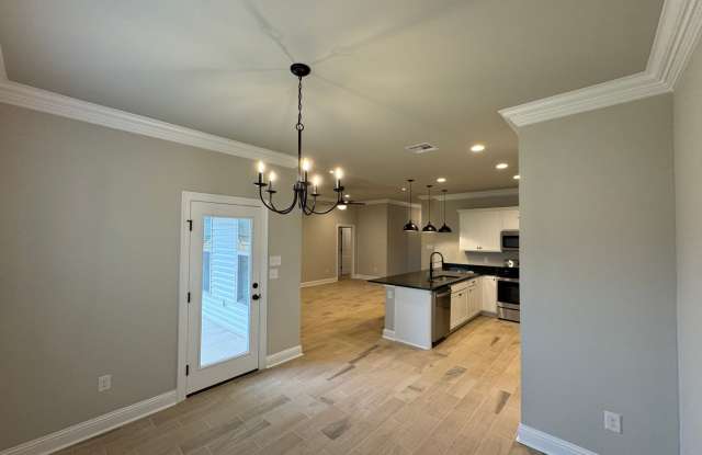 Half off first full month rent!!  Like New Construction in Haughton... Gallery 4