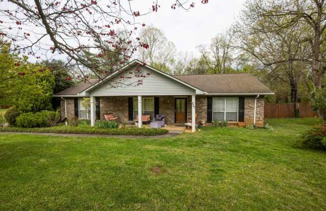 City of Maryville 37803 - 3 bedroom, 2 bath Home - Contact Brandon Everhart (865) 333-2723 photos photos