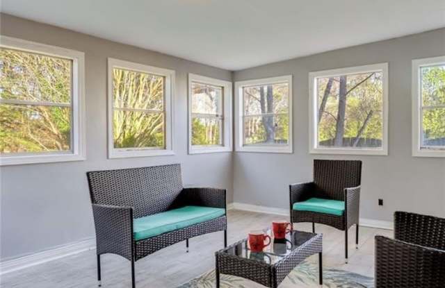 1080 Rafington Drive Gallery 2