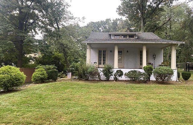 541 Eder Ave - 541 Eder Avenue, Bergen County, NJ 07481