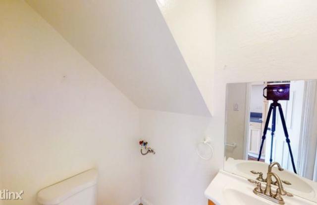 4204 Admiralty Ln Gallery 2