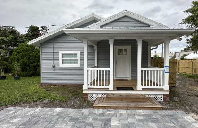 63 SW Shannon Avenue Gallery 1