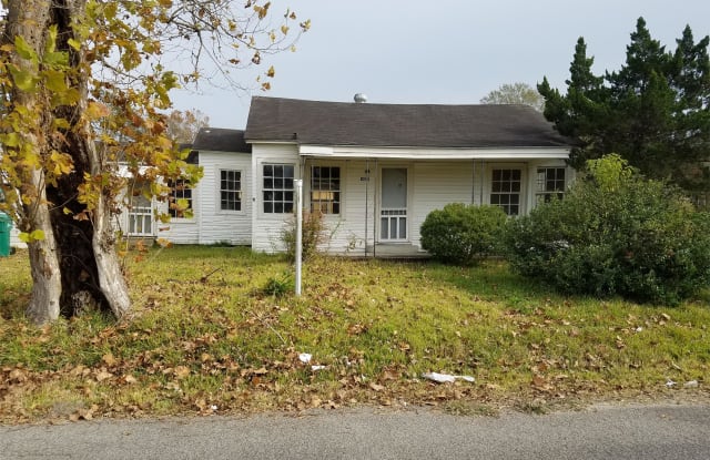 1602 9th Street - 1602 9th Street, Orange, TX 77630