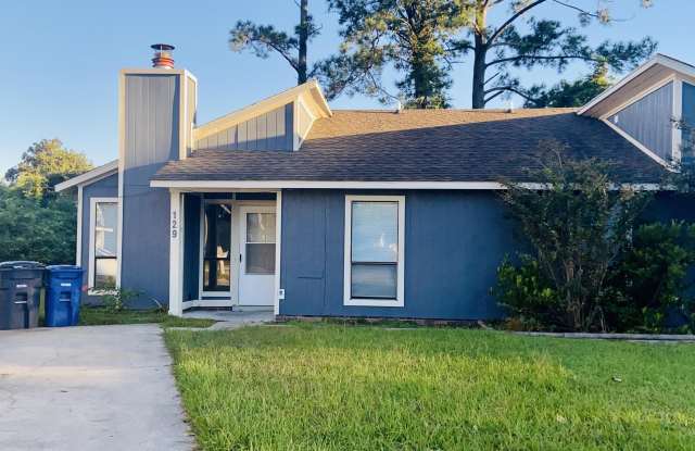 129 Village Circle Gallery 2