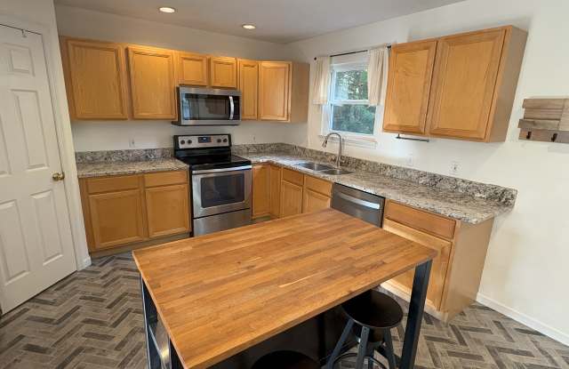 2562 Creve Coeur Dr photos photos