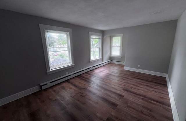 164 Parsells Ave Gallery 2