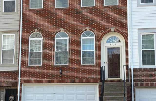 6729 APPLEMINT Lane - 6729 Applemint Lane, Franconia, VA 22310