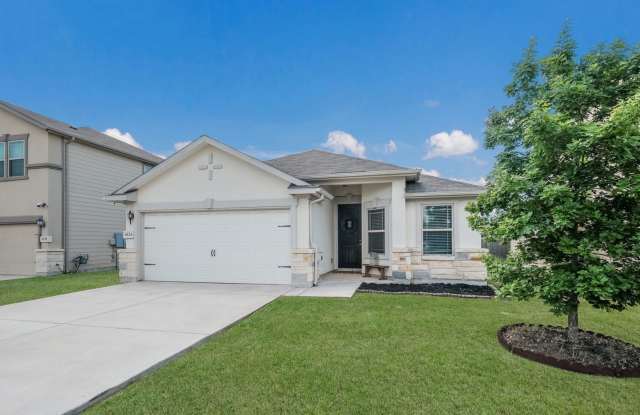 Room in 3 Bedroom Home at Dashmoor Creek photos photos