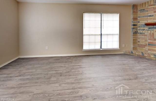 7811 Bluff Trail Drive Gallery 4