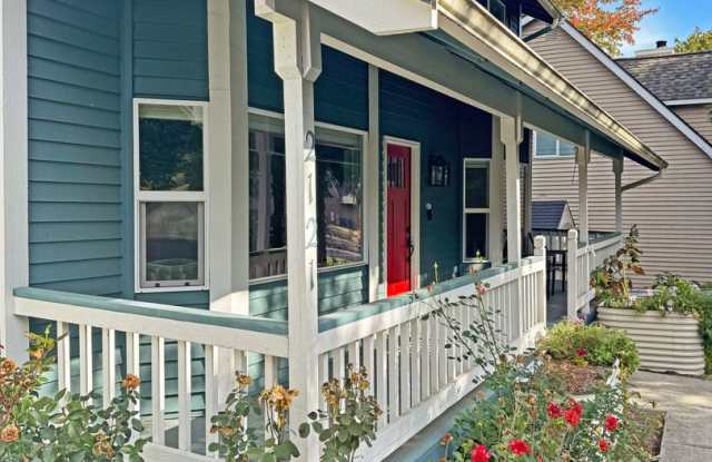 4 Bed + Bonus Room in Canyon Park with Two Fireplaces and a Fenced Yard Gallery 3