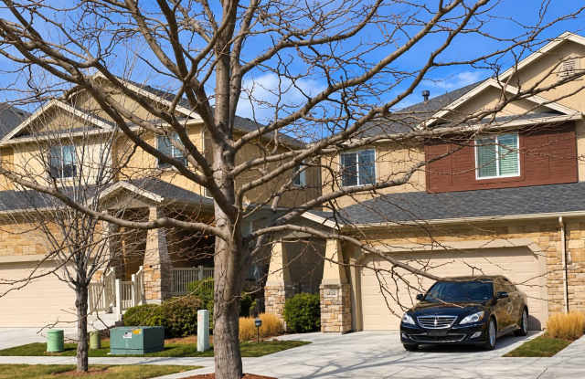 Modern 3 Bed Midvale Townhome near Bingham Junction | 2-Car Garage Gallery 3