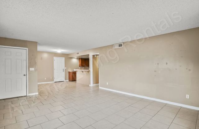 NORTHSIDE DUPLEX Gallery 4