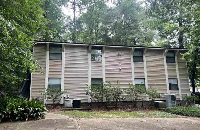 2131 Claremont Lane photos photos