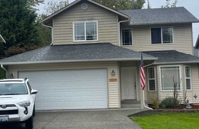 Beautiful 3 Bedroom Plus Den 2.5 Bath Home in Lake Stevens! photos photos