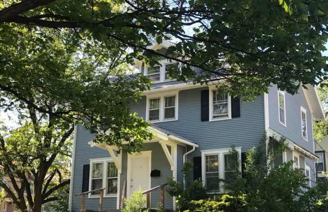 Spacious  Updated Craftsman House in Gifford Park photos photos
