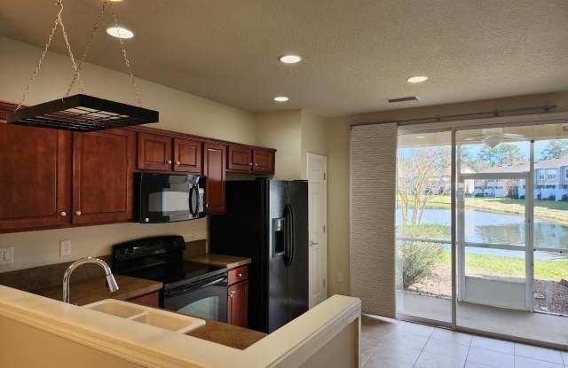 6694 ARCHING BRANCH Circle Gallery 4