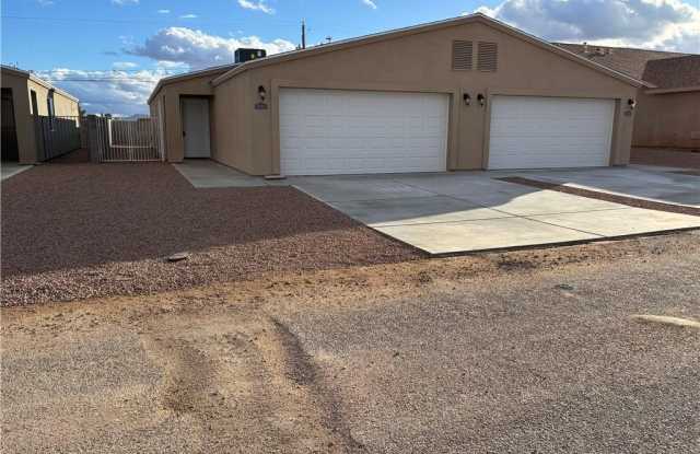 981 Calumet Avenue unit: A photos photos