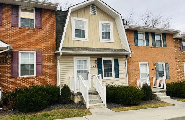 2 Bedroom, 1.5 Bath Townhouse photos photos
