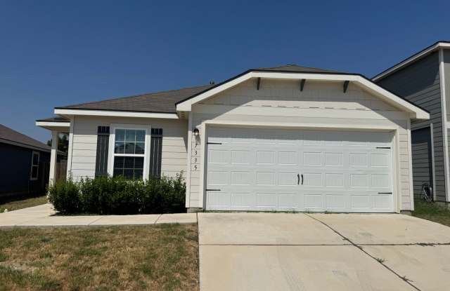 Move-In Ready 4-Bedroom Home in Luckey Ranch | Move-In Specials Available Gallery 1