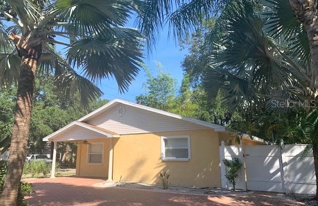 7102 S SHAMROCK ROAD - 7102 South Shamrock Road, Tampa, FL 33616