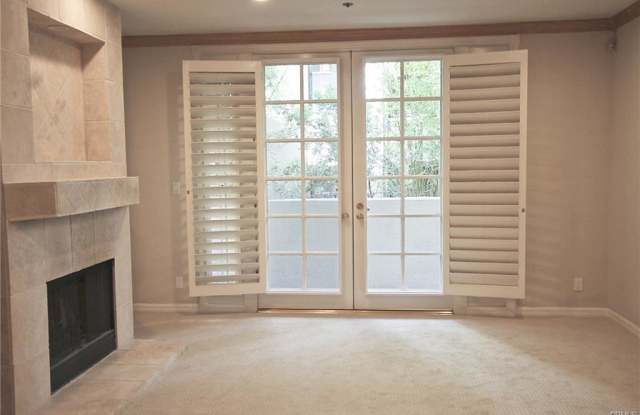 575 South Barrington Avenue - 575 South Barrington Avenue, Los Angeles, CA 90049