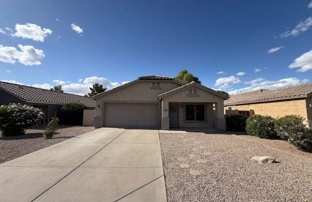 Cozy Home for Rent in East Mesa! **NEW FLOORING THROUGHOUT** photos photos