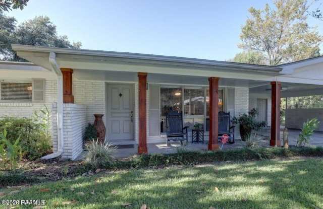 206 N Demanade Boulevard Gallery 3