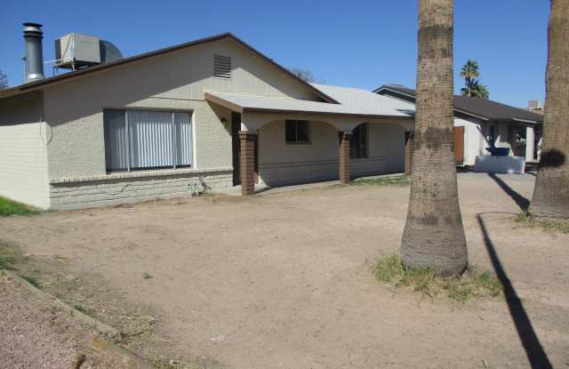 6014 S COLLEGE Avenue Gallery 2