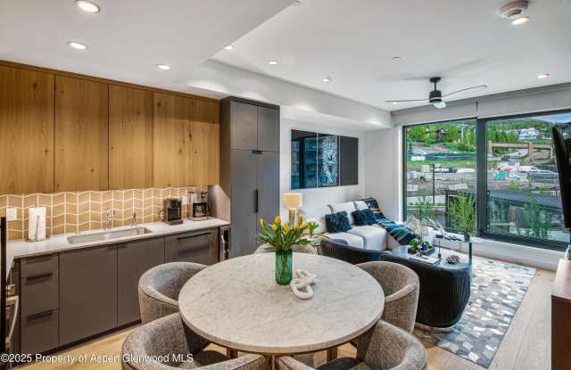 119 Wood Road unit: 207 photos photos