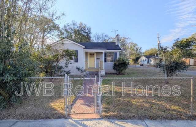 1664 16th St W photos photos 1664 16th St W photos photos