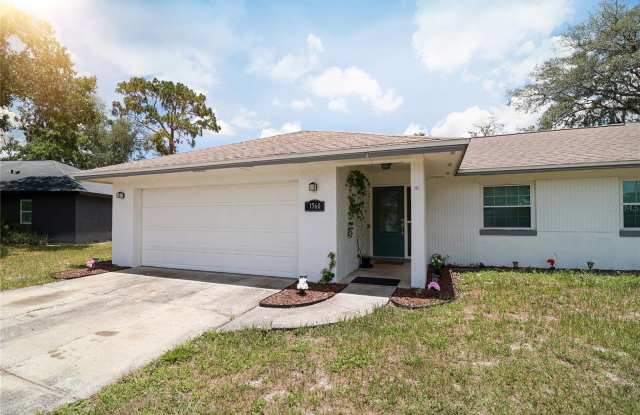1560 GUINEVERE Drive Gallery 1