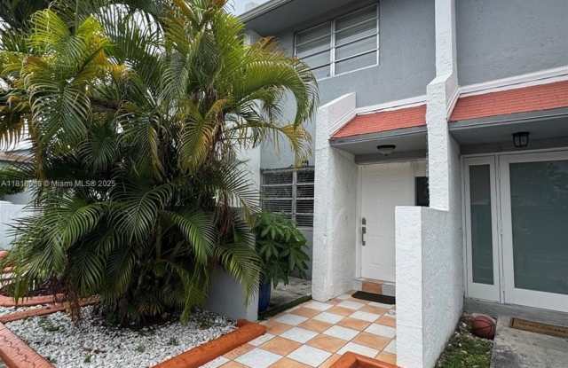 11431 SW 7th Ter photos photos