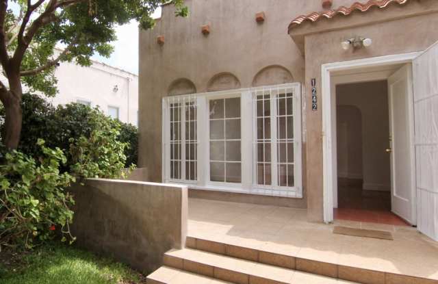 1242 S Rimpau Blvd - 1242 South Rimpau Boulevard, Los Angeles, CA 90019