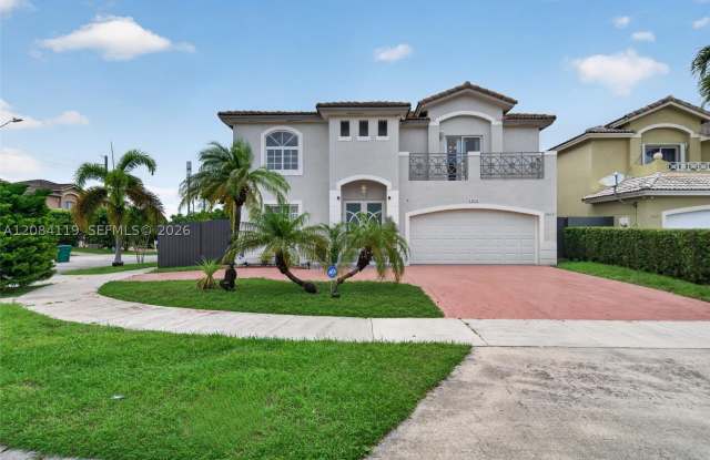 14631 SW 176th Ter Gallery 1