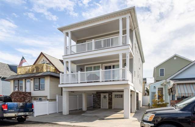 30 Arizona Avenue - 30 Arizona Avenue, Long Beach, NY 11561