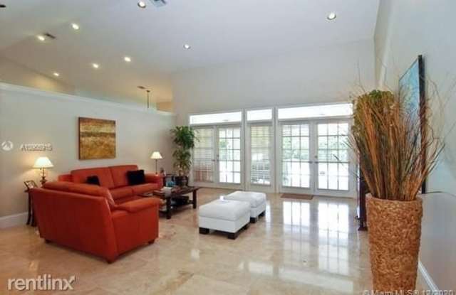 17751 SW 81st Ct Gallery 4