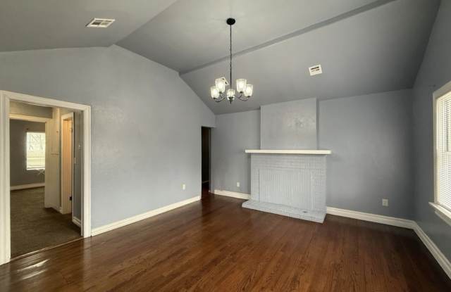 1832 Northwest 33rd Street Gallery 3