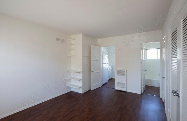 *OPEN HOUSE: 8/30 10:30-11:30AM* Studio Available in North Park, A Must See! photos photos