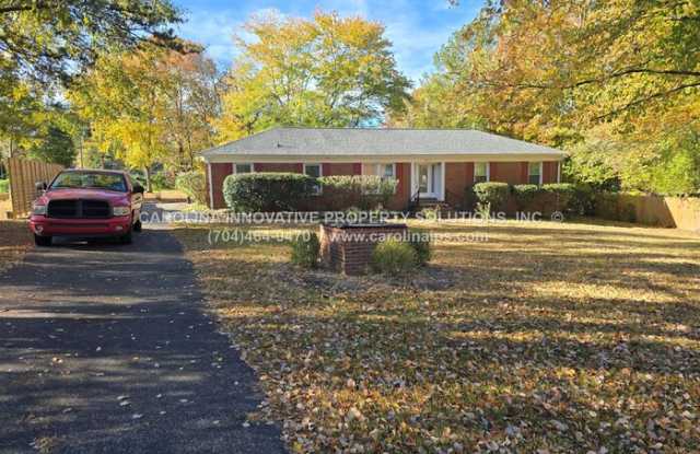 1805 Falconhurst Drive - 1805 Falconhurst Drive, Charlotte, NC 28216