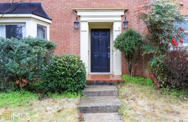 525 Towergate Pl Gallery 2
