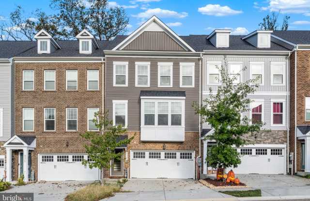 8373 MEADOWOOD Drive Gallery 1