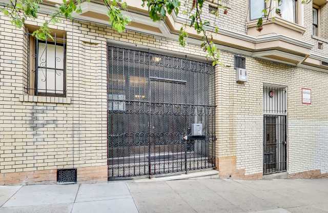 920 LEAVENWORTH Gallery 2