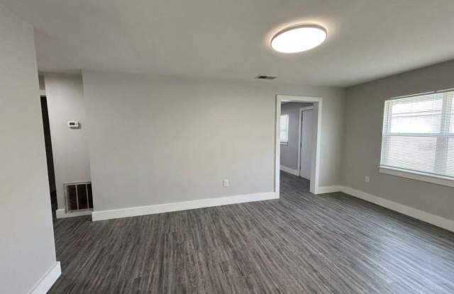 139 AVENUE D SW Gallery 3
