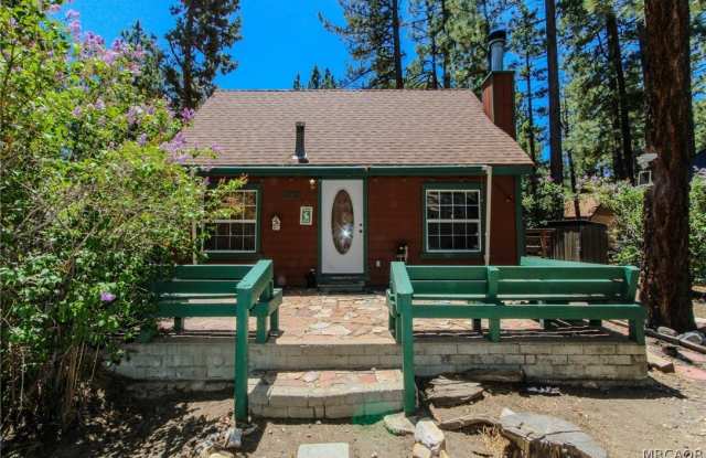 1100 W Sherwood Boulevard photos photos