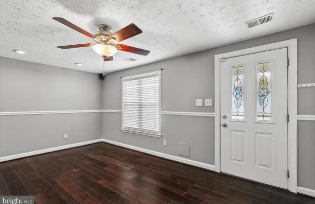 1594 LODGE POLE CT Gallery 3